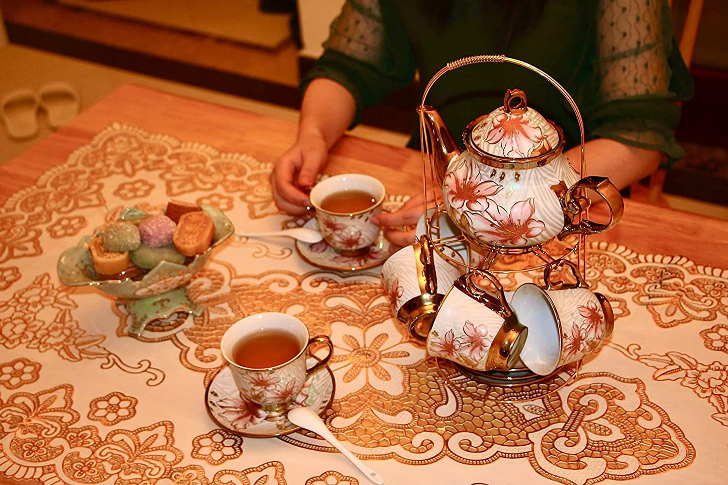 Gilded Pastel Garden 20 Pieces Porcelain Tea Set With Metal Holder